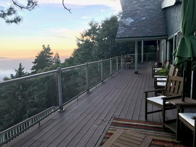 Skyforest Inn מראה חיצוני תמונה
